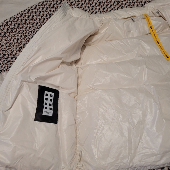 NWT Moncler "2 1952 Akishima" Puffer Jacket size 2 (Medium) - Picture 9 of 9